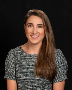 Dr. Courtney Kilkuts - Cirugía Oral y Facial owyhee